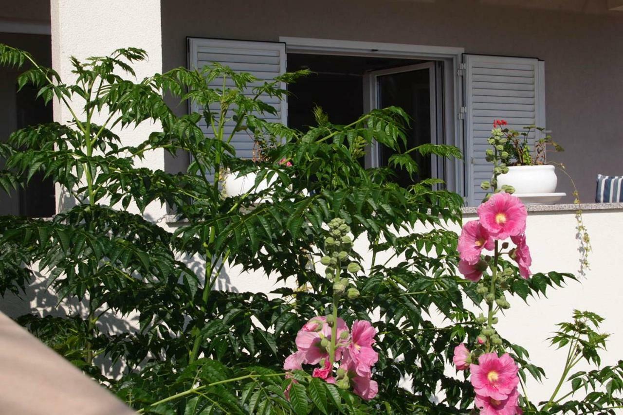 Open Hus Apartamento Krvavica Exterior foto
